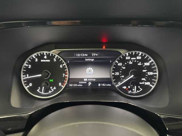 Used 2025 Nissan Pathfinder SV FWD image 14