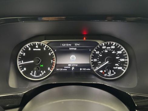 Used 2025 Nissan Pathfinder SV FWD image 14