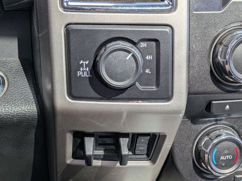 Used 2017 Ford F350 Lariat w/ Lariat Ultimate Package image 28