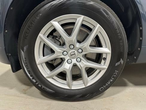 Used 2021 Volvo XC60 T6 Momentum AWD/4WD image 23
