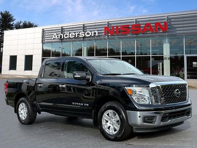 Used 2018 Nissan Titan SV w/ SV Convenience Package