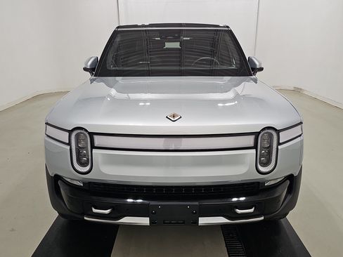 Used 2024 Rivian R1S Adventure AWD/4WD image 8