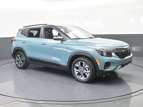 Used 2024 Kia Seltos S FWD image 8