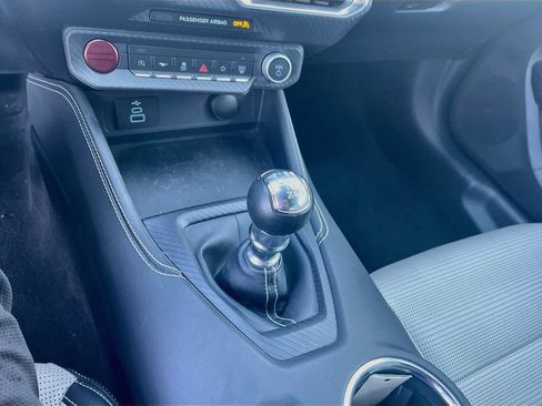 Used 2025 Ford Mustang GT Premium RWD image 17