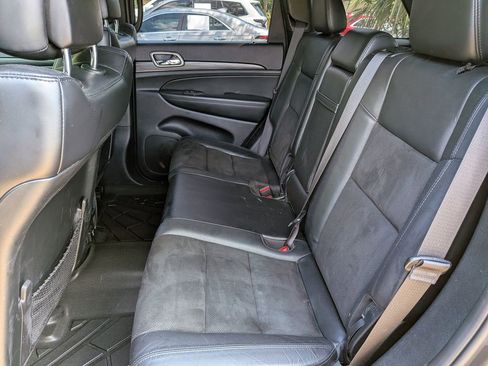Used 2019 Jeep Grand Cherokee Altitude RWD image 15