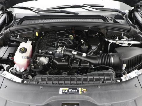 Used 2023 Jeep Grand Cherokee L Limited w/ Luxury Tech Group II image 31