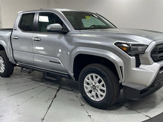 New 2025 Toyota Tacoma SR5 video 3