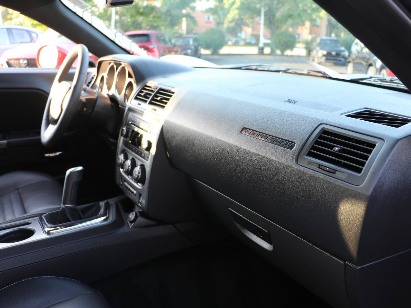 Used 2012 Dodge Challenger R/T RWD image 8