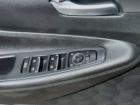 Used 2023 Hyundai Santa Fe SEL FWD image 18