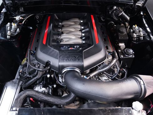 Used 1987 Ford Mustang GT image 3