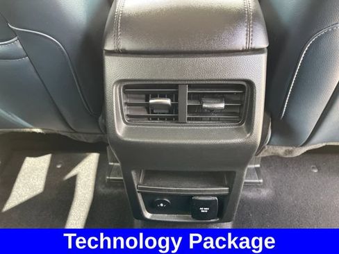 Used 2024 Ford Edge SEL w/ Sport Appearance Package AWD/4WD image 32