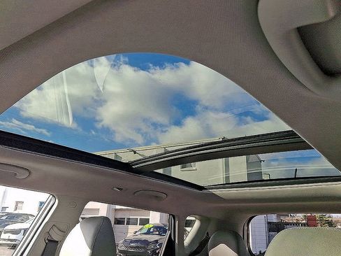 Certified 2019 Kia Soul + w/ Primo Package image 17