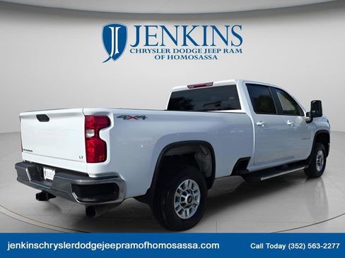 Used 2025 Chevrolet Silverado 2500 LT w/ Convenience Package image 2