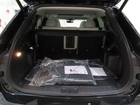 New 2025 Mitsubishi Outlander SE image 23