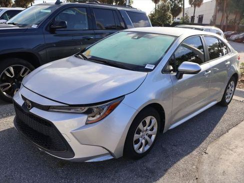 Certified 2020 Toyota Corolla LE FWD image 1