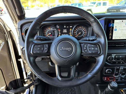 Certified 2024 Jeep Gladiator Mojave w/ Dual Top Group image 26