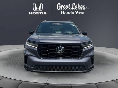 Used 2025 Honda Pilot Black Edition image 8