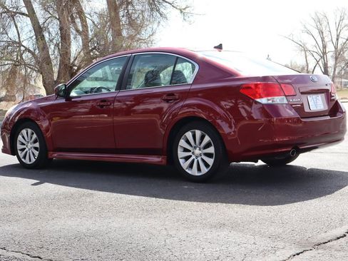 Used 2011 Subaru Legacy 2.5i Limited image 7