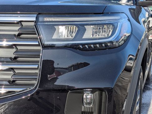 New 2026 Ford Explorer Active w/ Active Comfort Package image 10