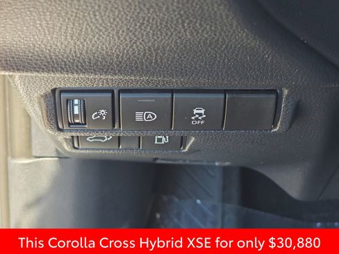 Used 2024 Toyota Corolla Cross XSE w/ Convenience Package image 34
