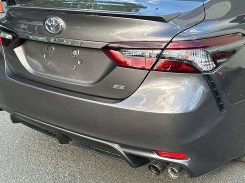 Used 2024 Toyota Camry SE FWD image 5