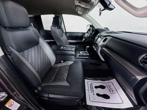 Used 2018 Toyota Tundra SR5 AWD/4WD image 27