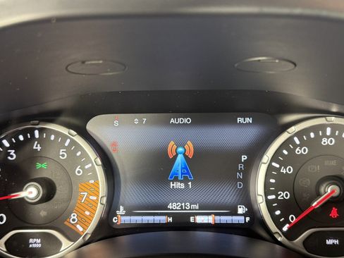 Used 2022 Jeep Renegade Altitude AWD/4WD image 20