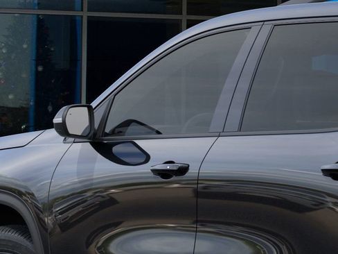 New 2026 Chevrolet Traverse LT image 12