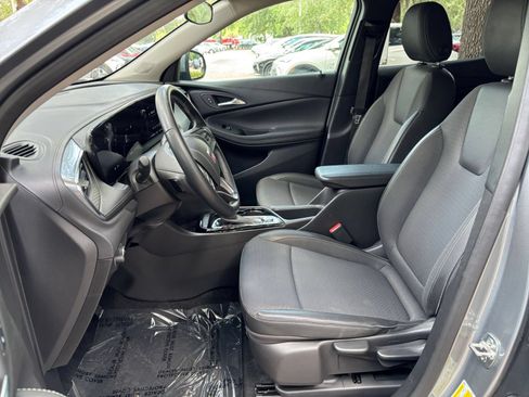 Used 2025 Buick Encore GX Preferred FWD image 25