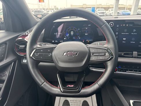Used 2025 Chevrolet Equinox RS w/ Safety and Technology Package AWD/4WD image 18