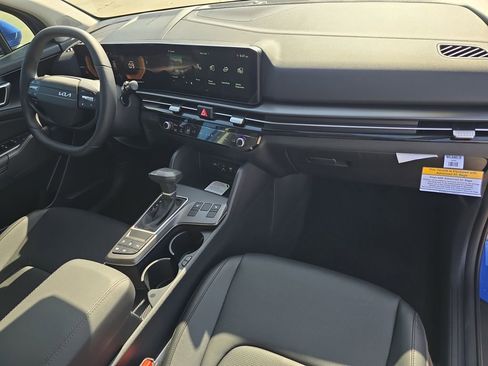 New 2026 Kia Sportage EX FWD image 12