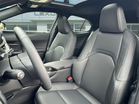 New 2026 Lexus UX 300h FWD image 5