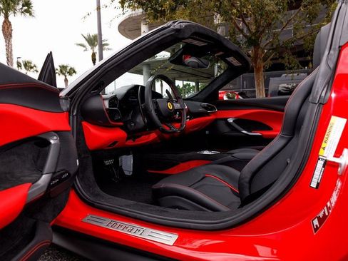 Used 2025 Ferrari 296 GTS image 32