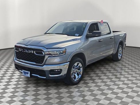 Used 2025 RAM 1500 Big Horn AWD/4WD image 2