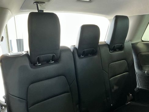 Used 2024 Nissan Pathfinder Platinum AWD/4WD image 25