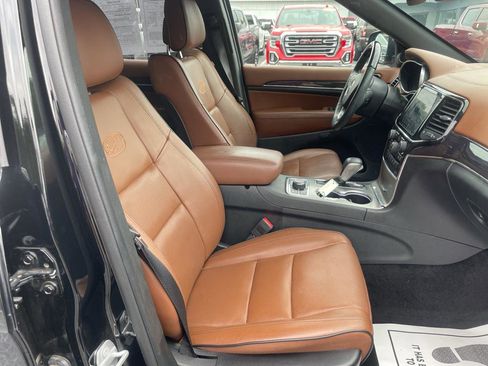 Used 2021 Jeep Grand Cherokee Overland image 14