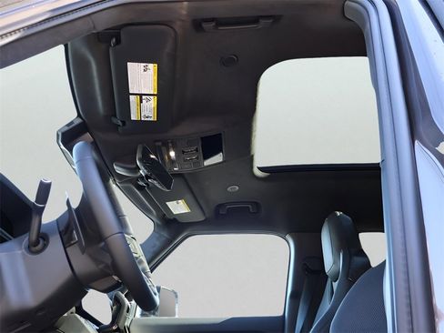 New 2026 Land Rover Defender 110 image 44