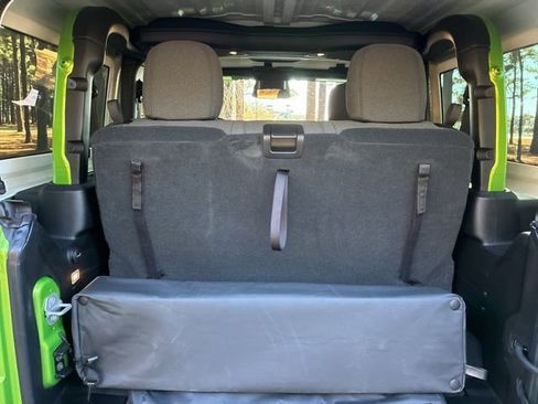 Used 2025 Jeep Wrangler Sport S image 17