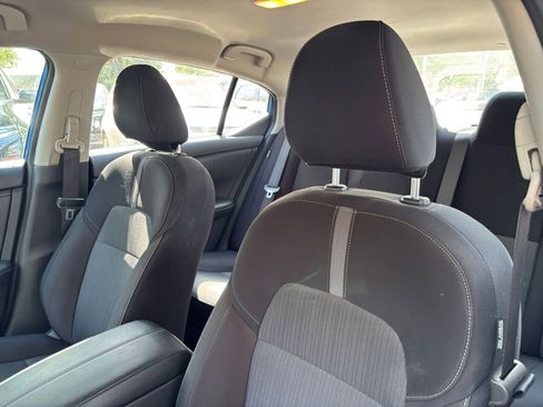 Used 2025 Nissan Sentra SV FWD image 45