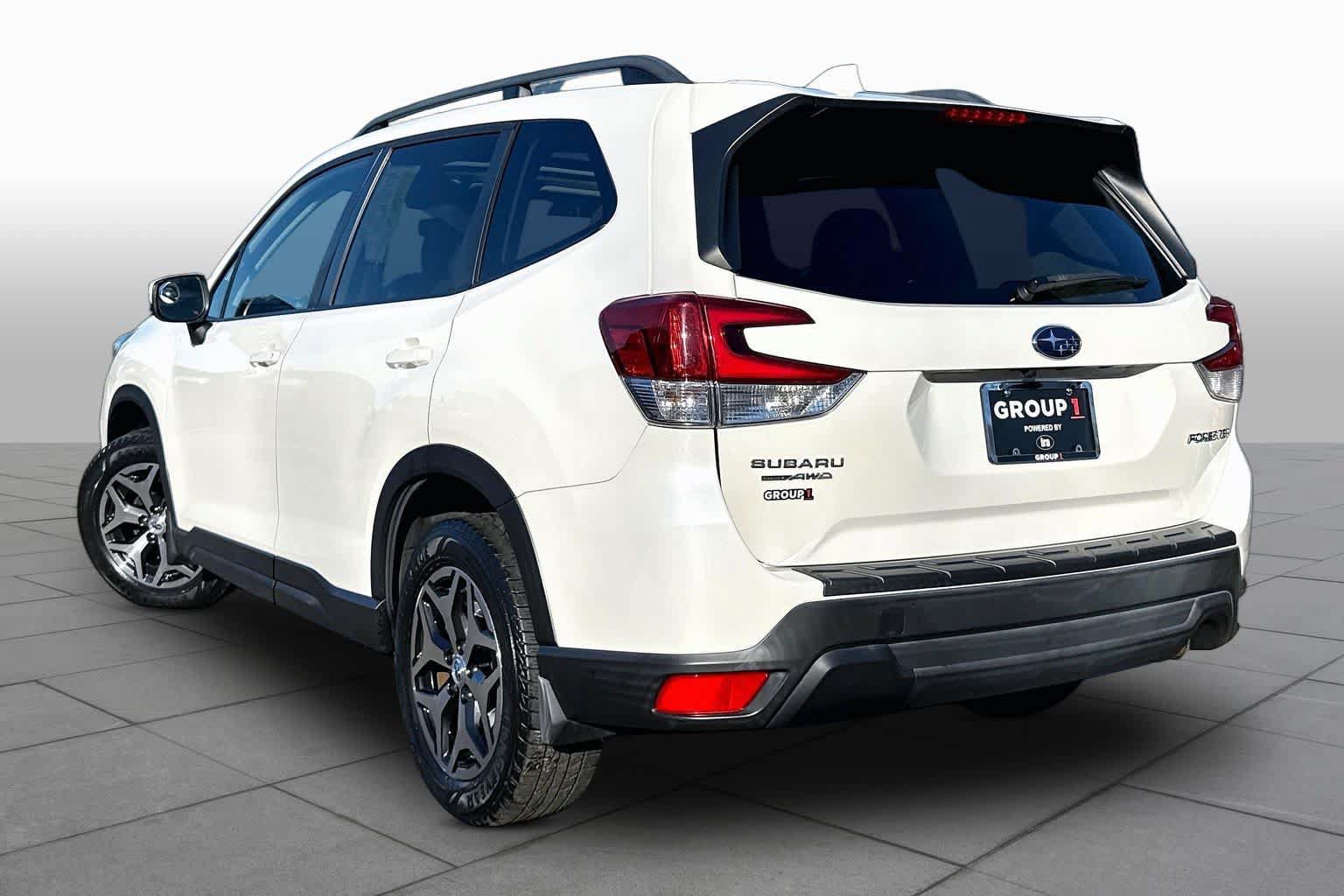 Used 2019 Subaru Forester Premium AWD/4WD image 12