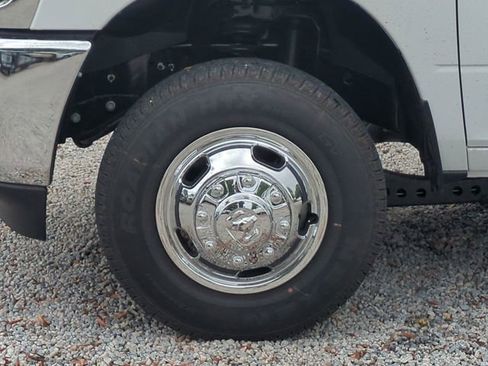 New 2026 RAM 3500 Tradesman image 10