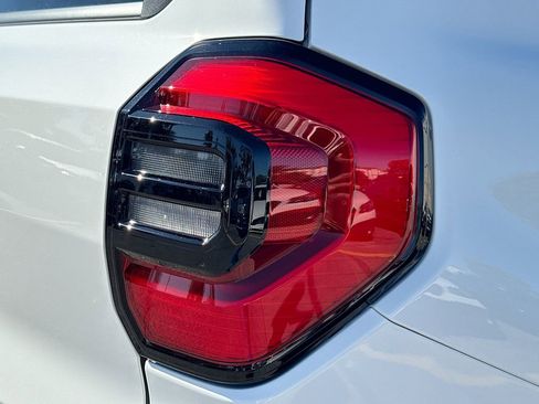 Used 2025 Toyota 4Runner SR5 image 32