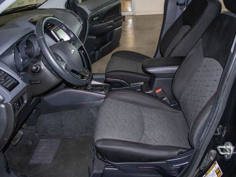 Used 2022 Mitsubishi Outlander Sport LE AWD/4WD image 7