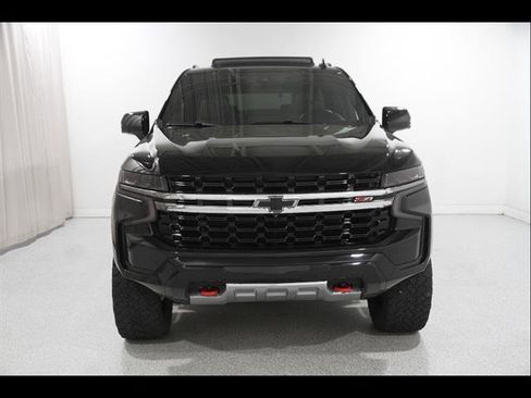 Used 2021 Chevrolet Tahoe Z71 w/ Z71 Signature Package AWD/4WD image 2