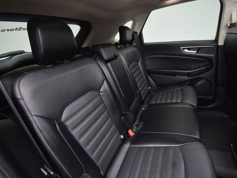 Used 2018 Ford Edge SEL w/ Equipment Group 201A image 22