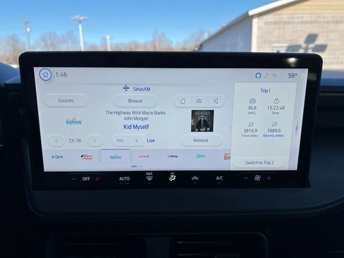 Used 2025 Ford Maverick XL image 26