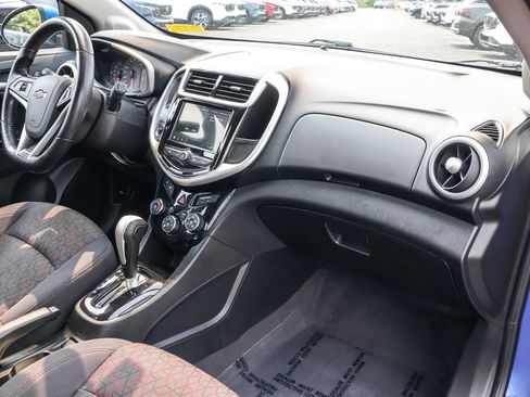 Used 2019 Chevrolet Sonic LT w/ Convenience Package FWD image 32