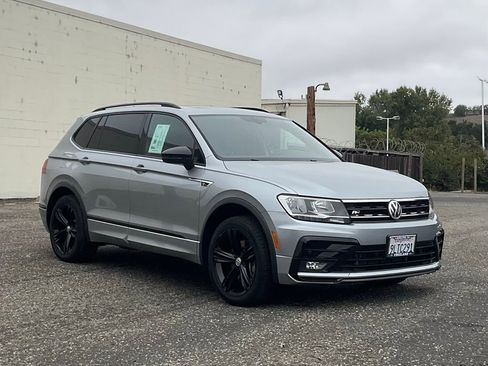 Used 2019 Volkswagen Tiguan SEL Premium R-Line image 8