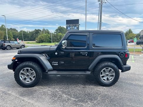 Used 2021 Jeep Wrangler Sport AWD/4WD image 6