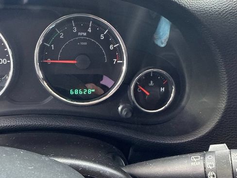 Used 2016 Jeep Wrangler Sport w/ Quick Order Package 24S AWD/4WD image 2